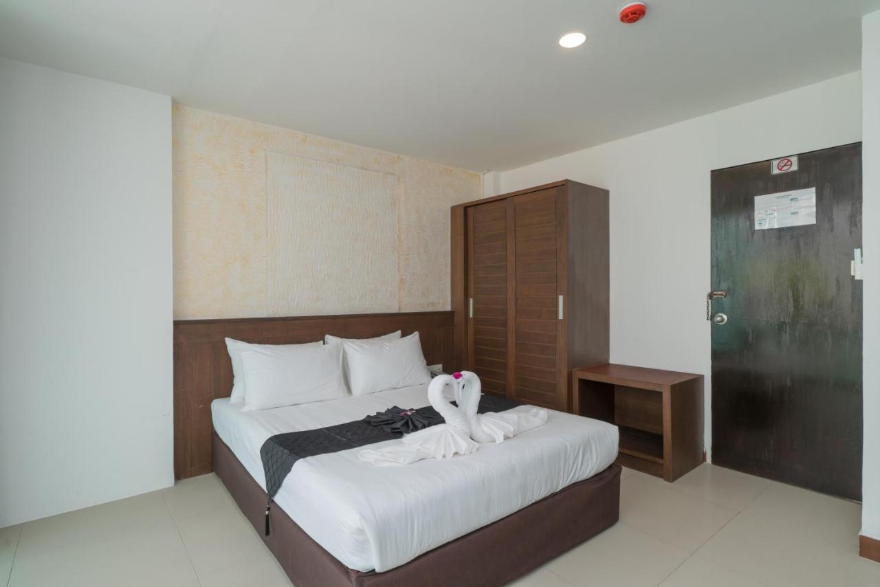 Destination Patong Hotell Exteriör bild