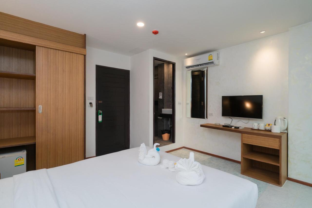 Destination Patong Hotell Exteriör bild