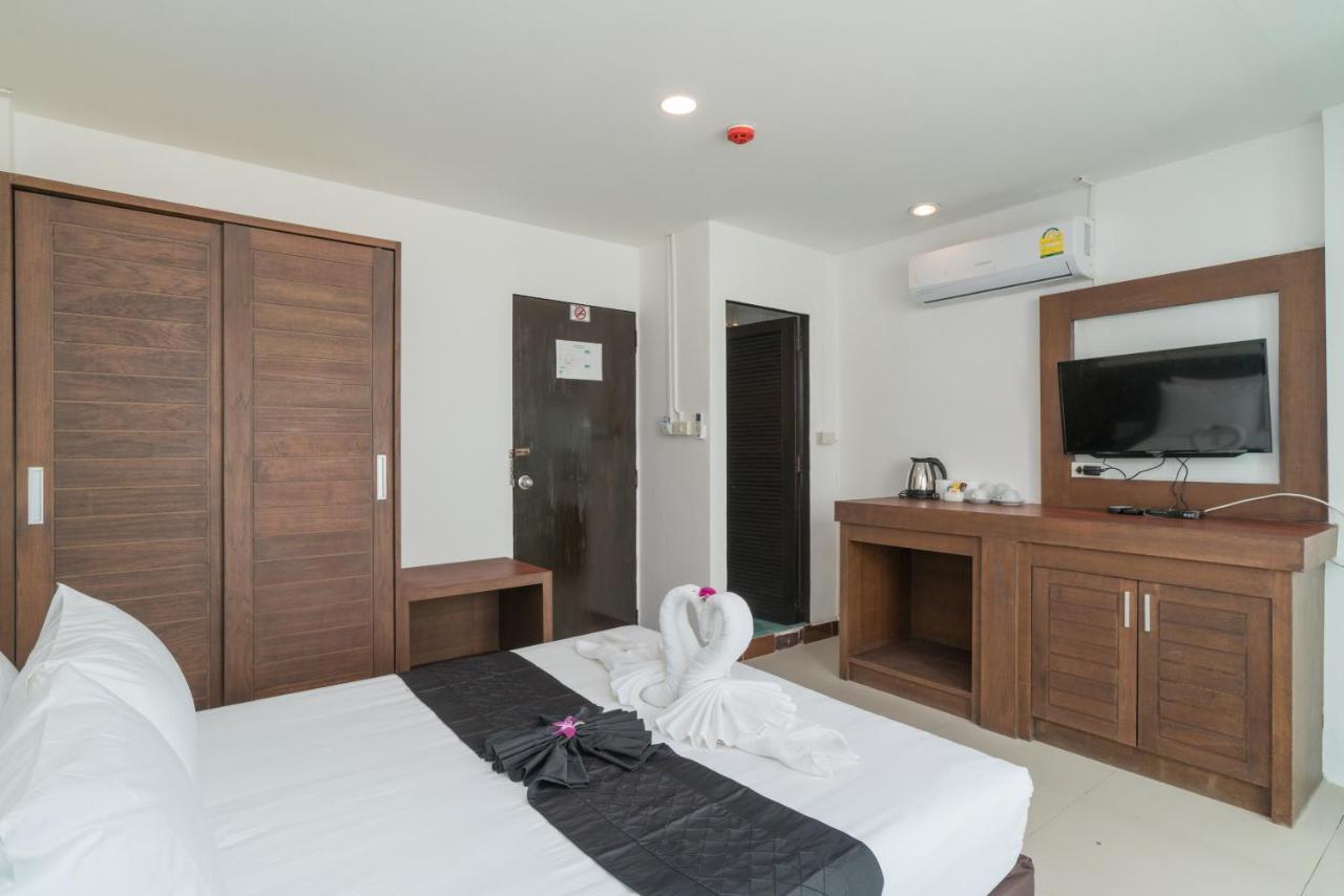Destination Patong Hotell Exteriör bild